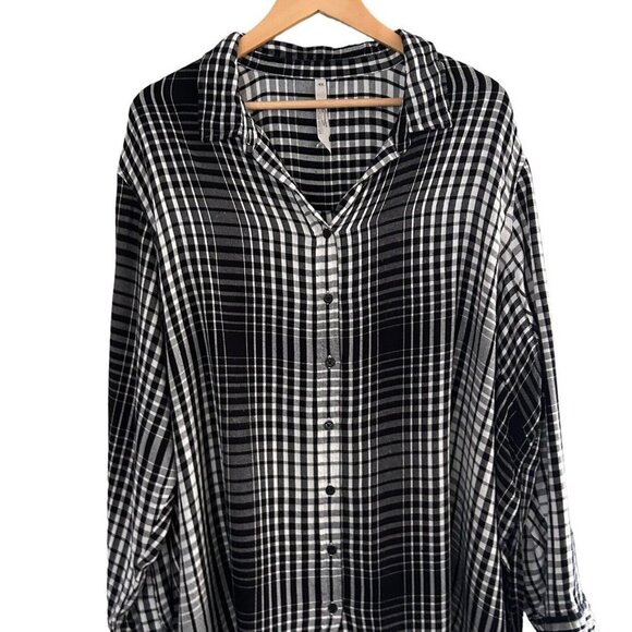 Melissa McCarthy Black White Blouse Top Hi-Low Checkered Size 4X Plus - Picture 3 of 14